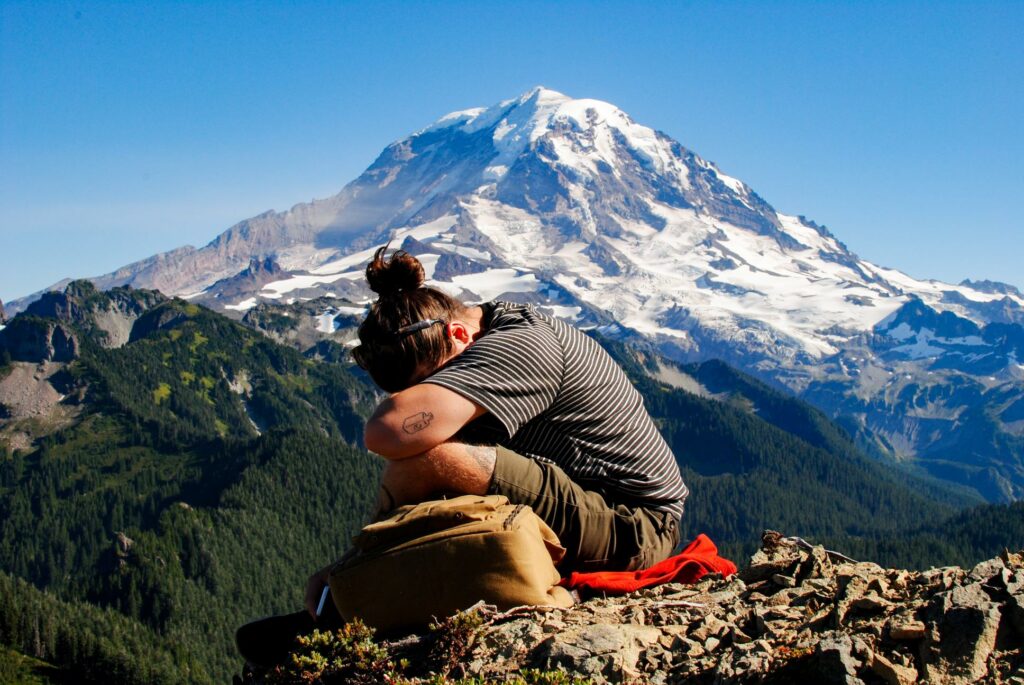 2014 Tolmie Peak Fire Lookout Lake Mt Rainer View Pose